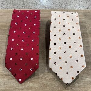 Ermenegildo Zegna VNTG SET OF 2 Red and Cream Floral Ties